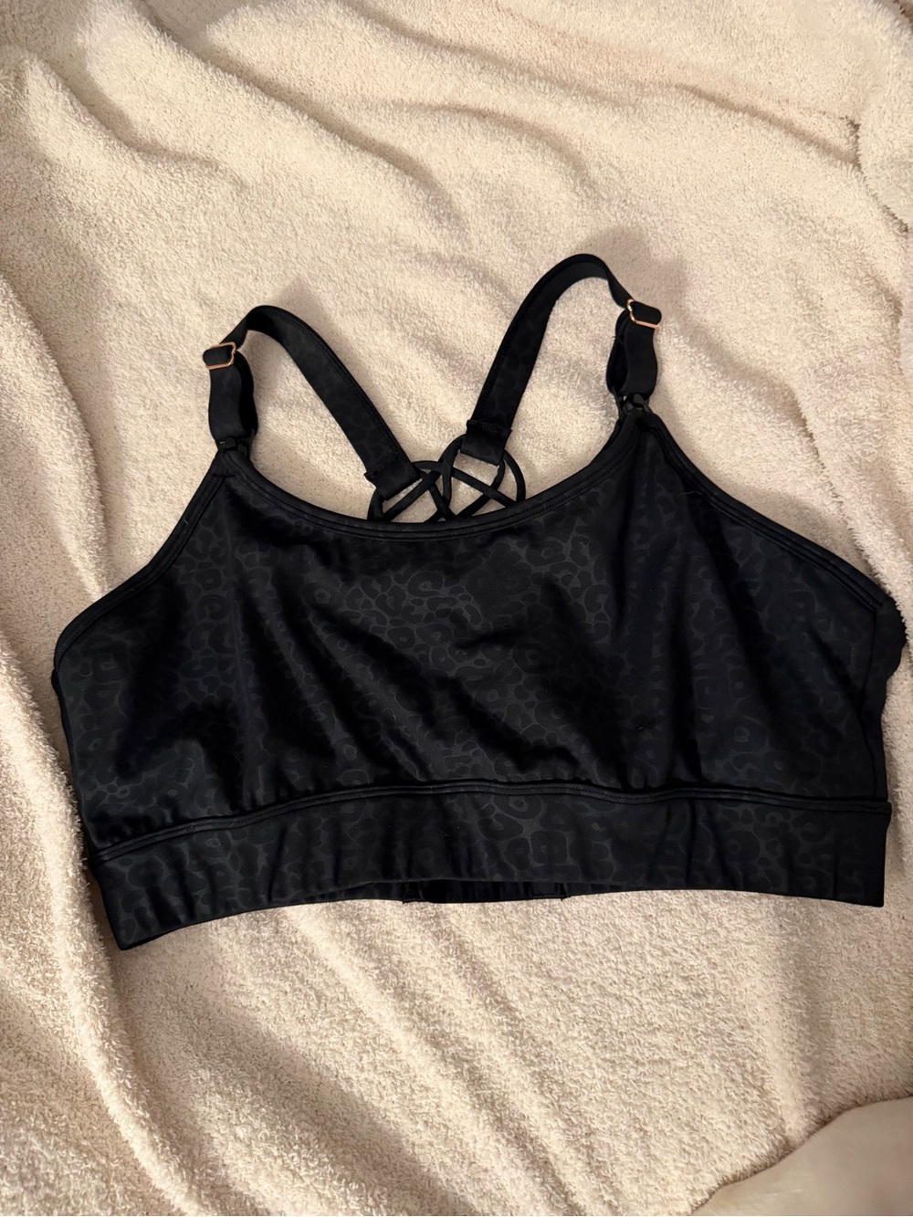 Love & Fit Strappy Back 2.0 Nursing Sports Bra Black Leopard XL GUC